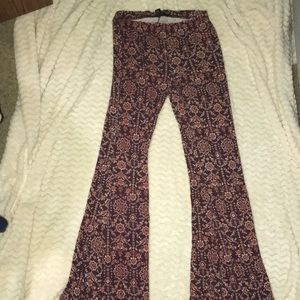 Fitted flare printed leggings